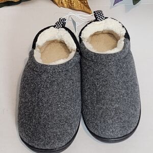 Cat & Jack Charcoal Slippers